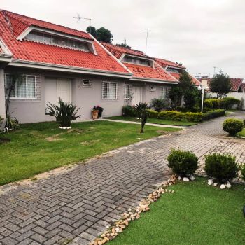 CASA - PINHEIRINHO